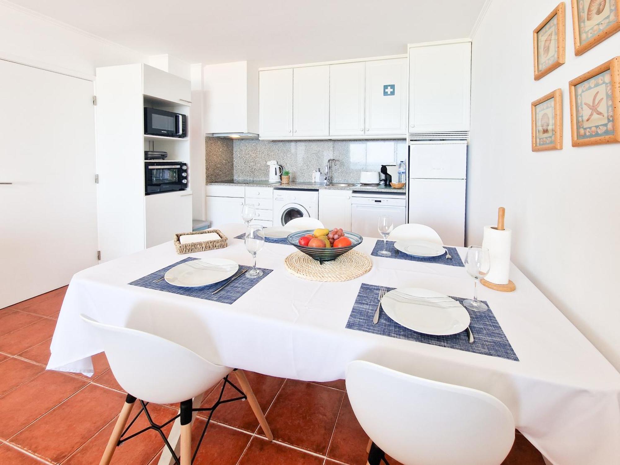Rocha Varandas Sunny Apartment Portimao